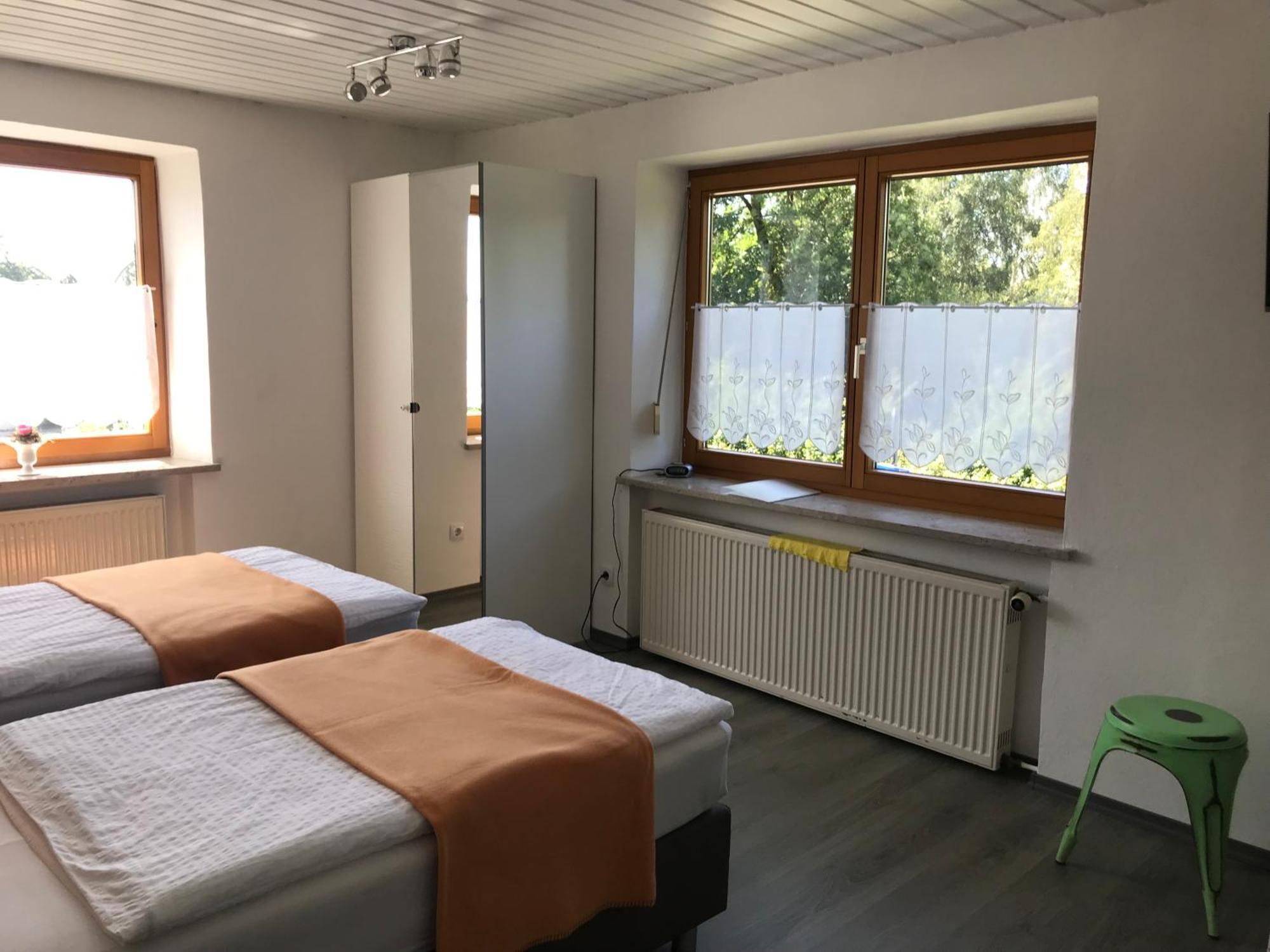 Gaestehaus Nicole Burgau Exteriör bild